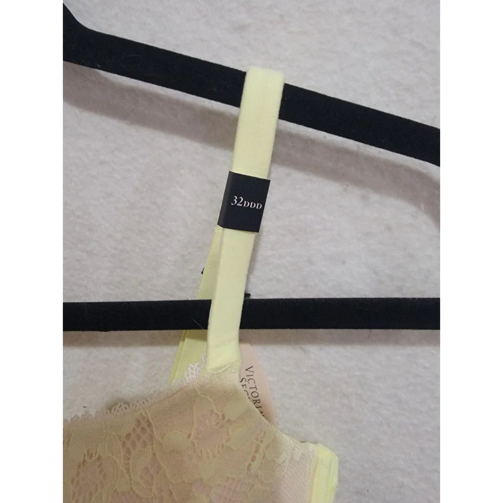 Victoria's Secret Body by Victoria Lined Demi Bra 32DDD Yellow Floral Lace‎ NWT